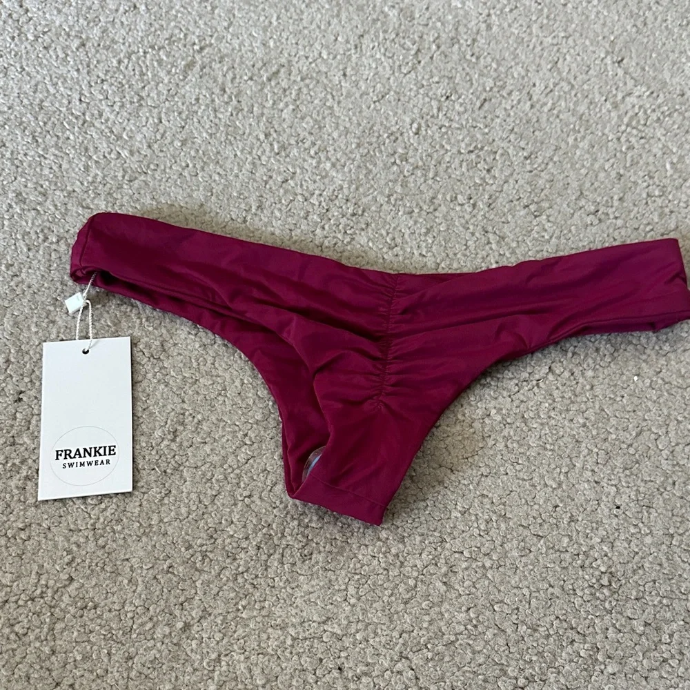 Frankies Bikinis low rise
